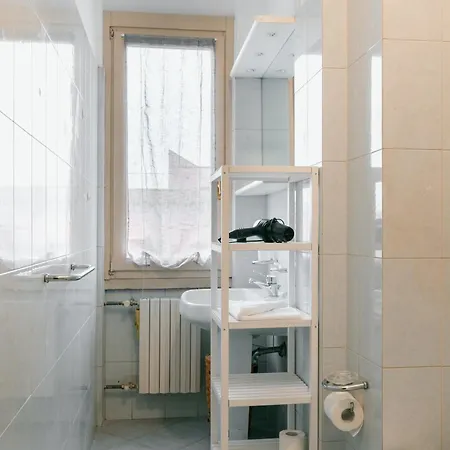 Apartment Ihost - De Andreis 11 Milan