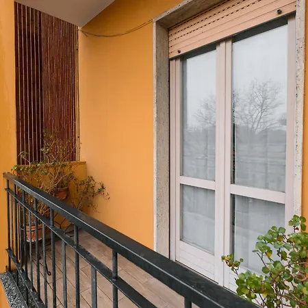 Ihost - De Andreis 11 Milan